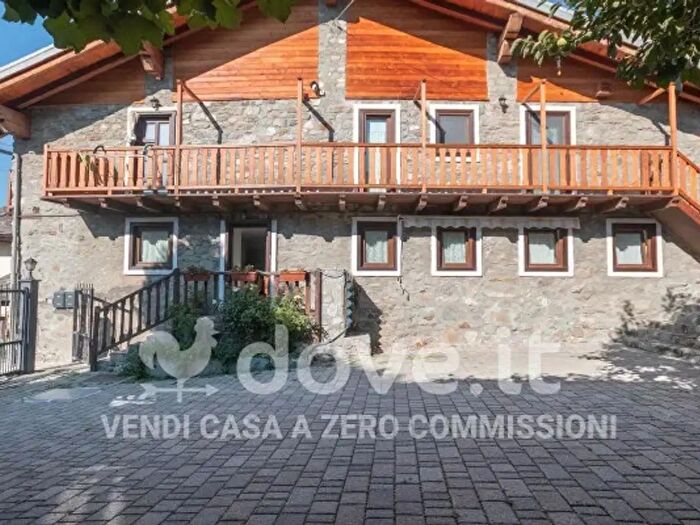 Casa trilocale in vendita in Villaggio Povil, Quart