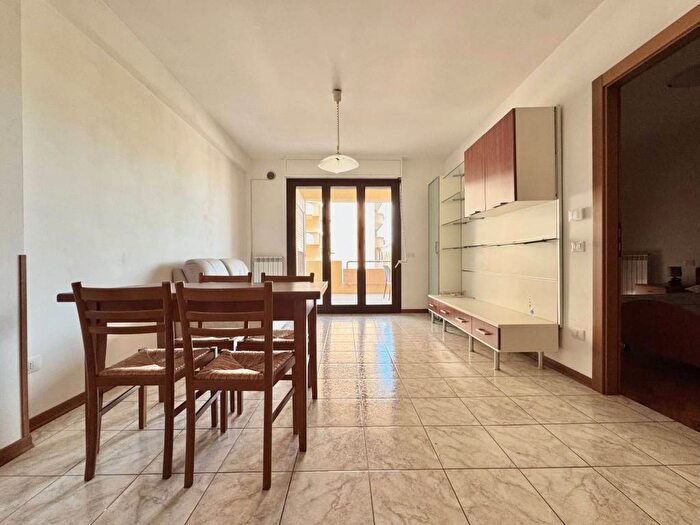 Appartamento bilocale in affitto in Via Luca Benincasa, Corciano