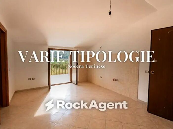 Casa trilocale in vendita in Via Cavour, Nocera Terinese