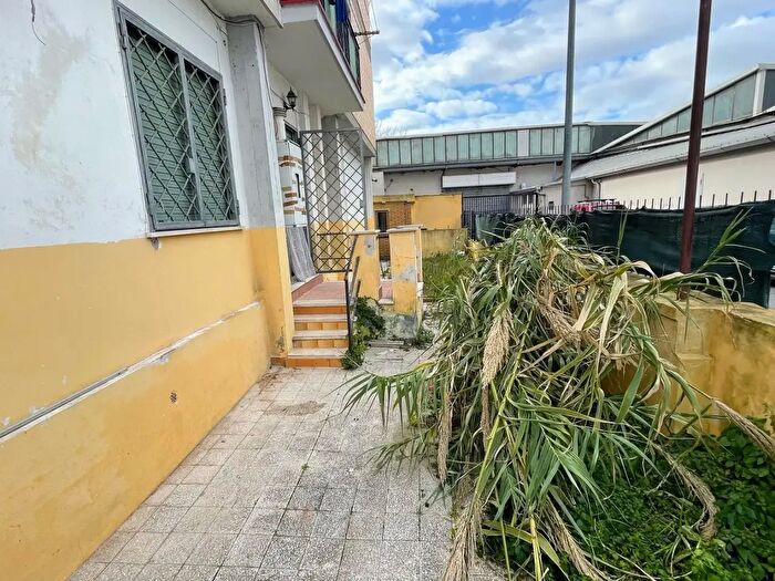 Appartamento trilocale in vendita in Via Francesco Bartolozzi, Roma