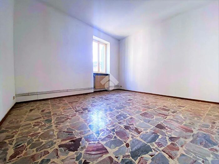 Appartamento trilocale in vendita in Via a Locatelli, Martinengo