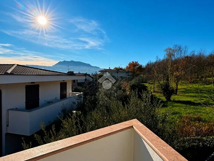 Casa con 6 locali in vendita in Via Monia, San Marino