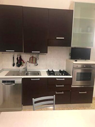 Appartamento trilocale in affitto in Via Cilea, Varazze