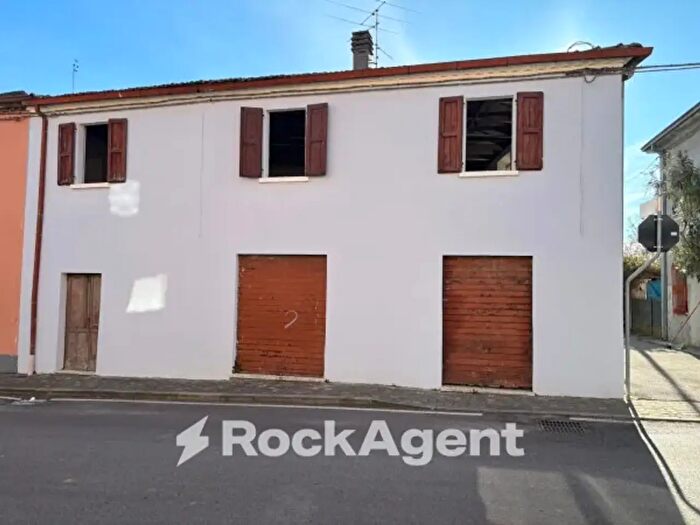 Appartamento trilocale in vendita in Via Giovanni Pascoli, Borghi