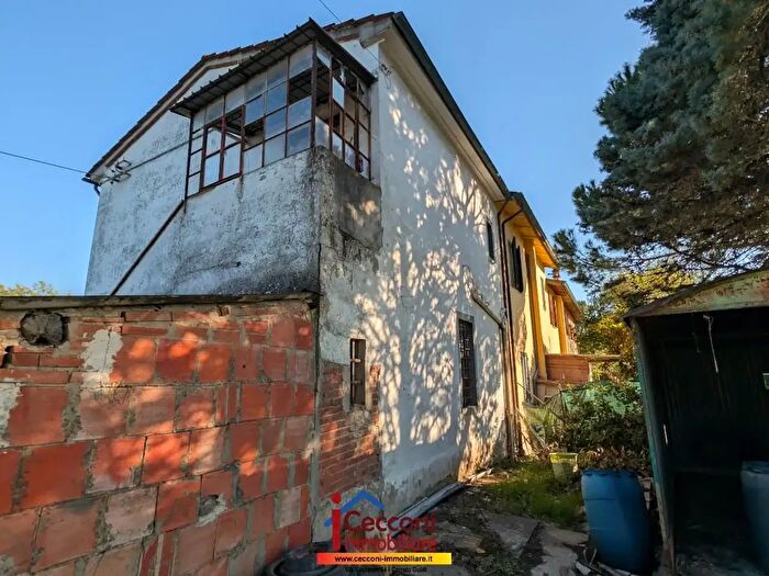 Casa quadrilocale in vendita in Lamporecchio