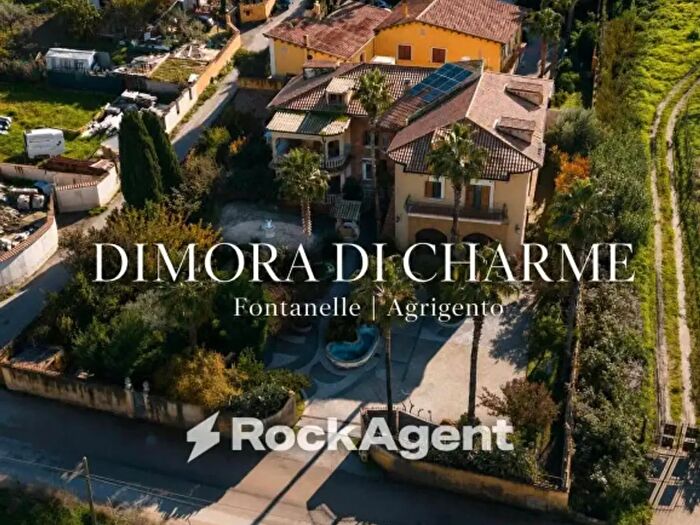Casa con 6 locali in vendita in Via Serra Ferlicchio, Agrigento