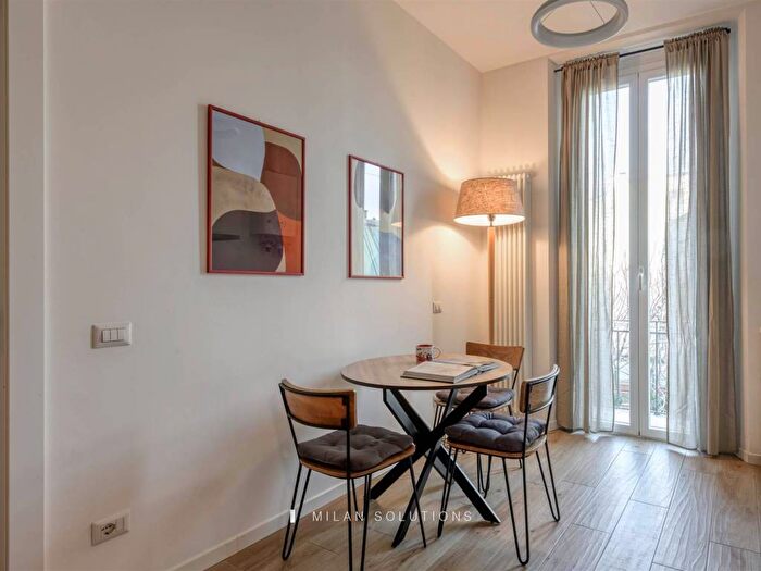 Appartamento bilocale in affitto in via Giuseppe Lagrange, Ascanio Sforza, Milano