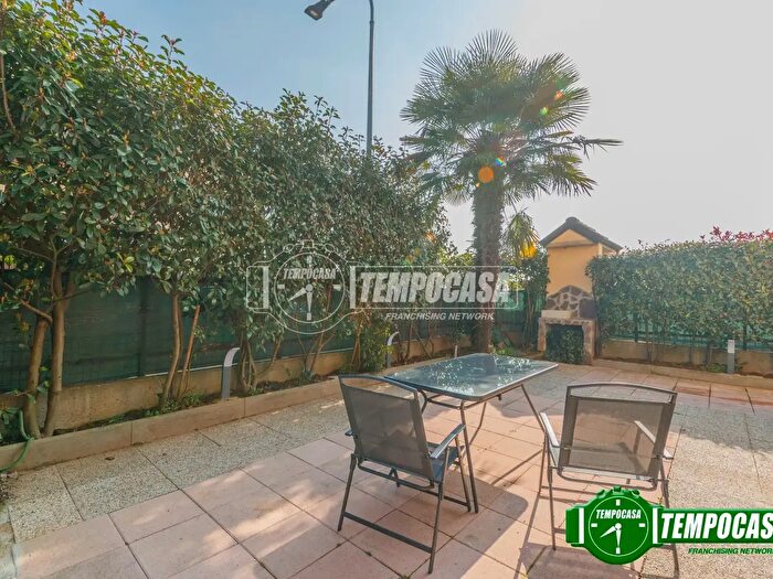 Appartamento trilocale in vendita in Via Mario Giuliani, Bubbiano