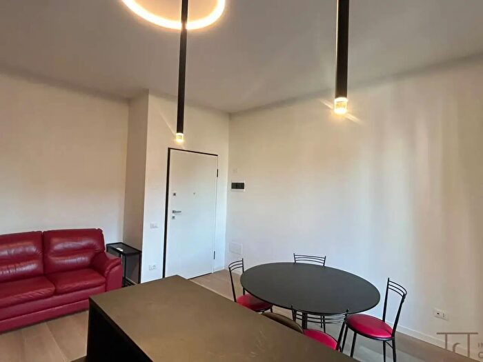 Appartamento trilocale in affitto in Via Federico Delpino a, Bergamo