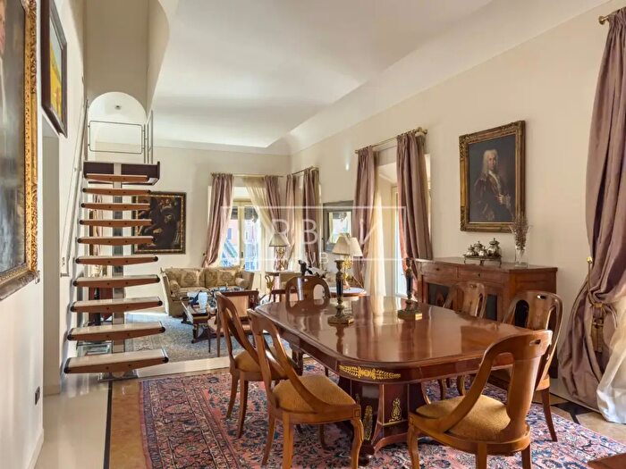 Appartamento con 10 locali in vendita in Forli'