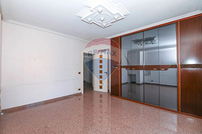 Appartamento con 8 locali in vendita in Via Venezia, Comiso