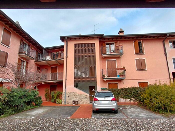 Casa trilocale in affitto in Via Leutelmonte, Montinelle, Manerba del Garda