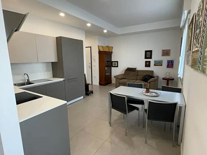 Appartamento quadrilocale in vendita in Via Carlo Cattaneo, Vicenza