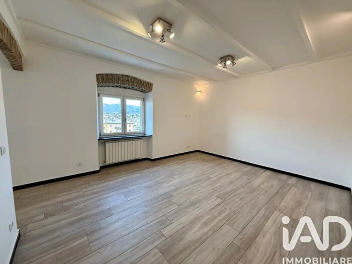 Appartamento con 7 locali in vendita in Via Cascione, Imperia