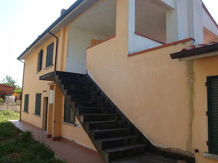 Appartamento trilocale in vendita in Santa Luce