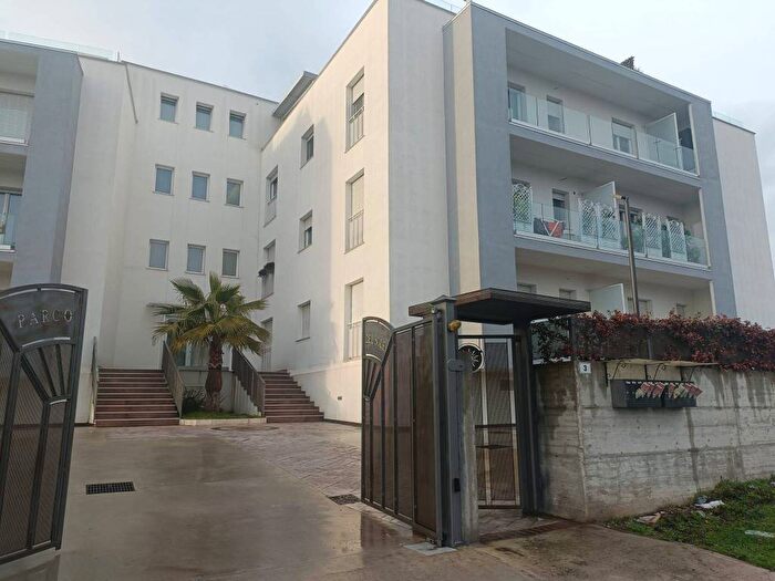 Appartamento trilocale in affitto in Via Ferdinando Hirsch, Ponticelli, Benevento