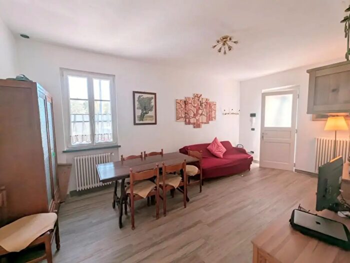 Casa quadrilocale in vendita in Lucca