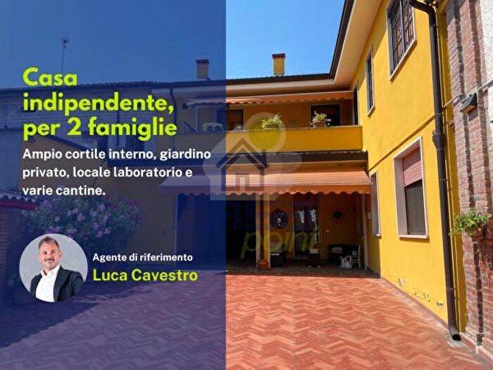 Casa con 6 locali in vendita in Via Garibaldi, Viadana