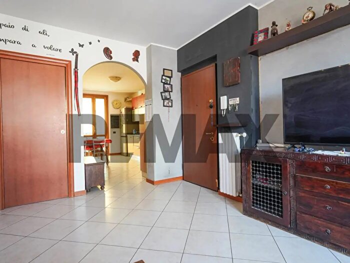 Appartamento trilocale in vendita in Via Presolana C, Stezzano