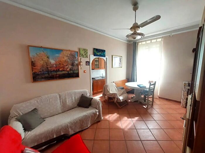 Casa con 6 locali in vendita in Via Palmiro Togliatti, Vaiano
