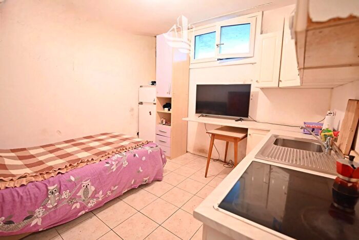 Appartamento monolocale in vendita in Via Marconi, Laives