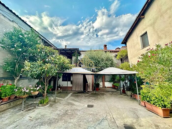 Casa con 7 locali in vendita in Viguzzolo