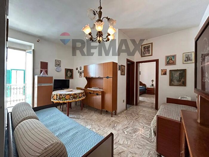 Appartamento quadrilocale in vendita in Via Fratelli Cocle, Vieste