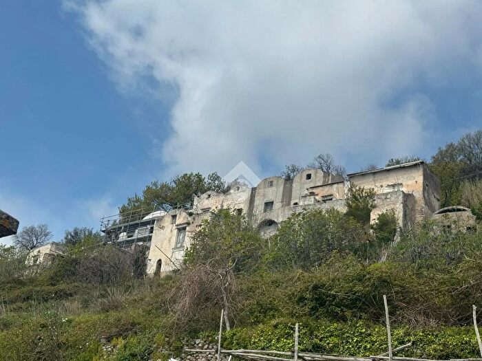 Casa trilocale in vendita in Via Grado II, Conca Dei Marini