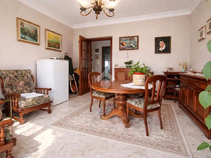 Appartamento trilocale in vendita in Via Giovanni Verneri, Alessandria