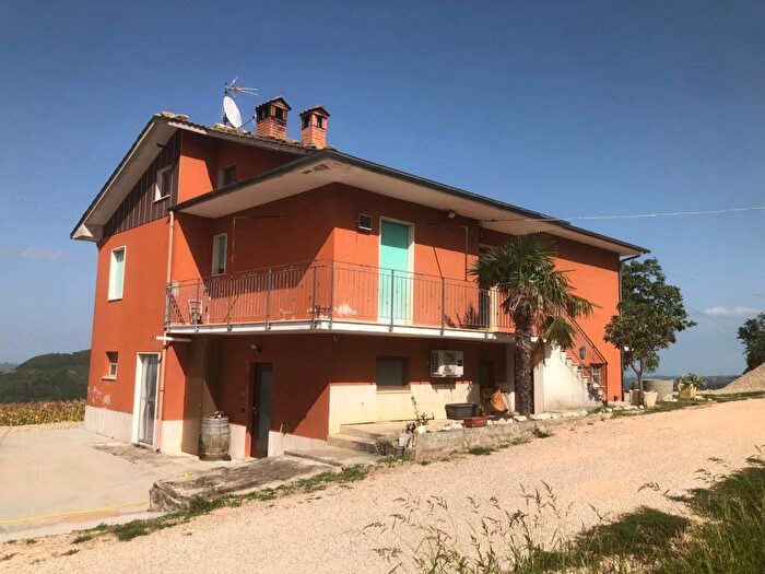 Appartamento quadrilocale in affitto in Contrada San Taddeo, Force