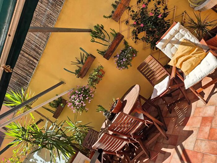 Appartamento quadrilocale in vendita in Via Costaguta, Rapallo