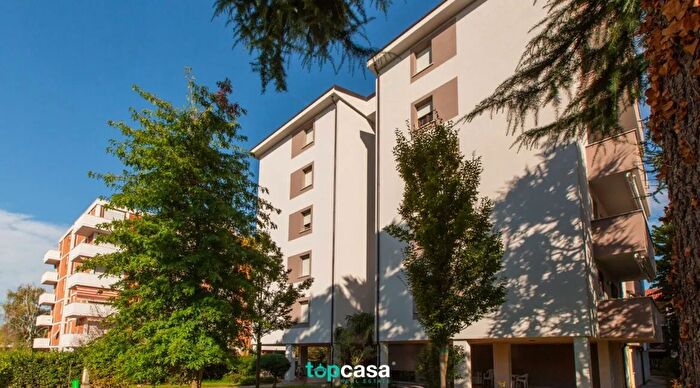 Appartamento trilocale in vendita in Via Piave Saronno Varese Lombardia Italia, Saronno