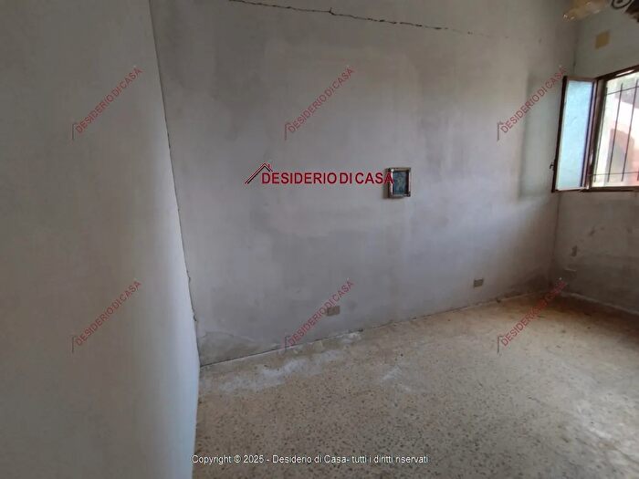 Casa quadrilocale in vendita in Tusa