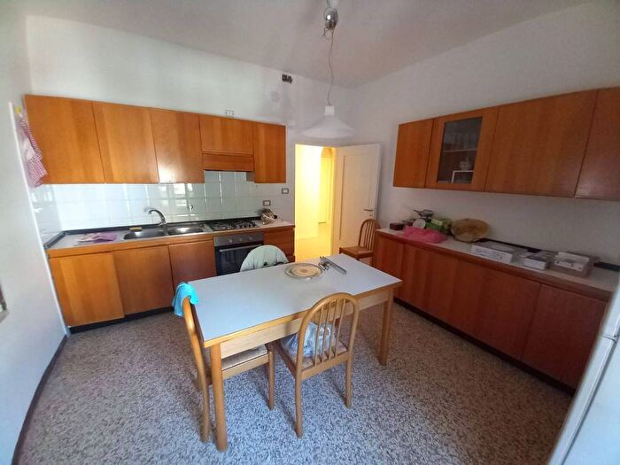 Appartamento trilocale in affitto in Via Oreste Boni, Montanara Cinghio, Parma