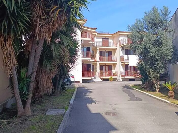 Appartamento trilocale in vendita in Via Camillo Cucca, Brusciano