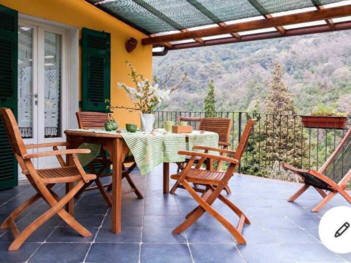 Appartamento bilocale in affitto in Località Narbostro, Pugliola Solaro, Lerici