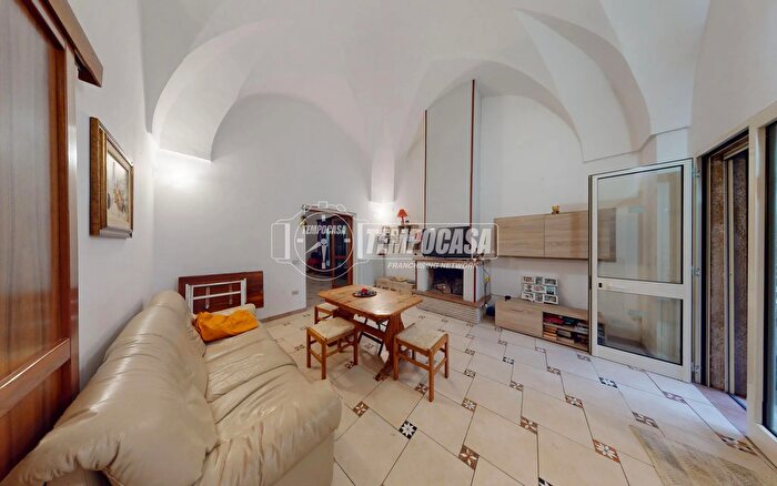 Casa con 6 locali in vendita in Via IV Novembre, Castrignano De Greci