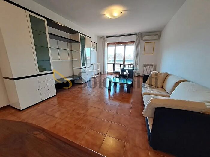 Appartamento trilocale in affitto in Via ° Settembre, Sesto Fiorentino