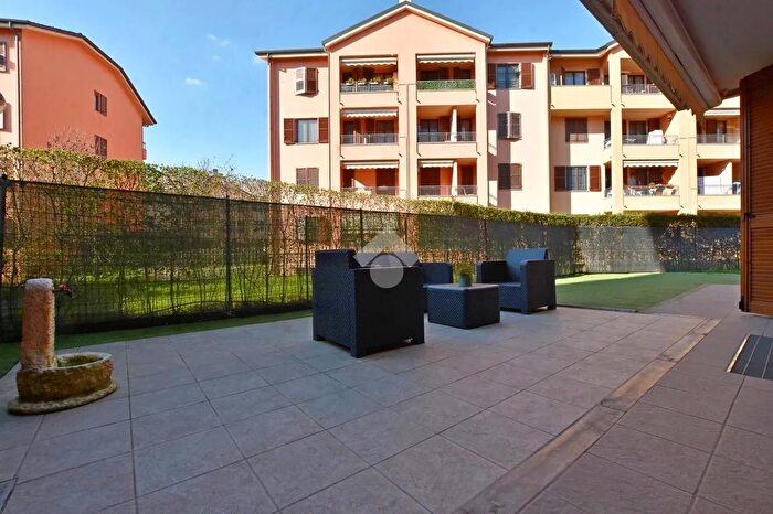 Appartamento trilocale in vendita in Via Aldo Moro, Vignate