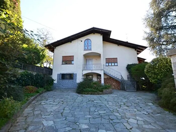 Casa con 6 locali in vendita in Strada Bardone, Brusnengo