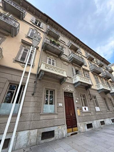 Appartamento con 5 locali in affitto in Corso Inghilterra, Cit Turin, Torino