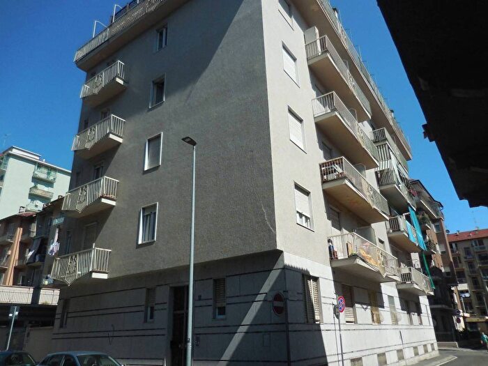 Appartamento bilocale in affitto in Via Tenda, Nizza Millefonti, Torino