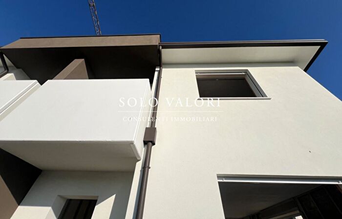 Casa quadrilocale in vendita in Vedelago