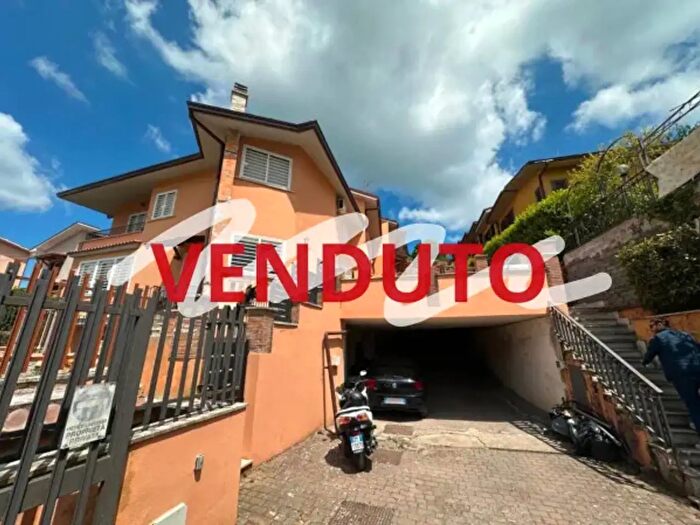 Casa con 5 locali in vendita in Via della Pineta, Rocca Priora