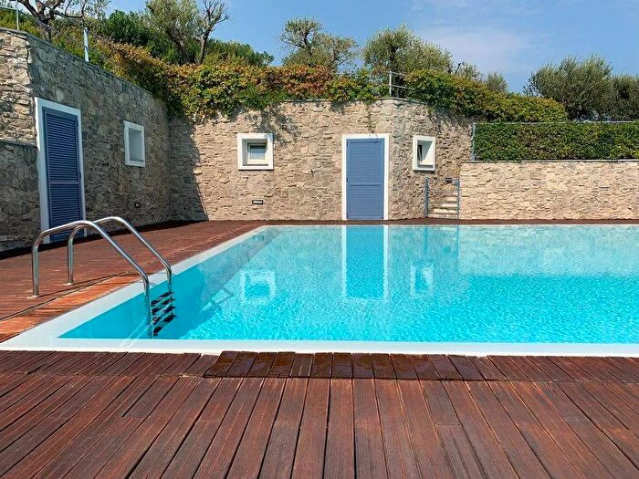 Appartamento bilocale in affitto in Spotorno Savona Sv, Noli