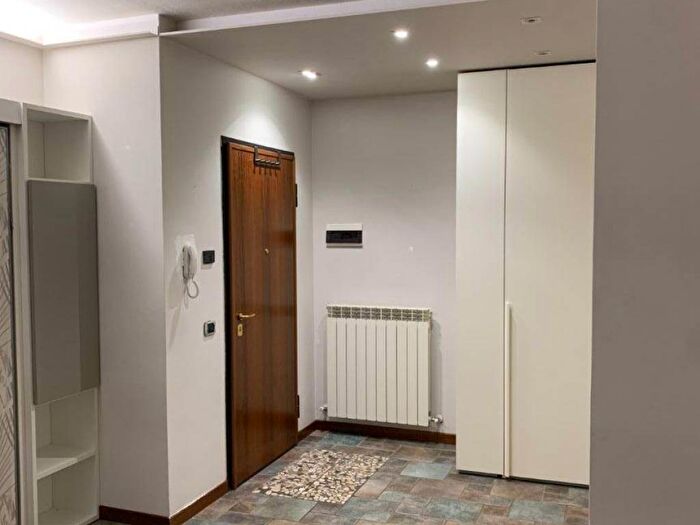 Appartamento bilocale in affitto in Via Ferruccio Ghinaglia, Piazza Castello, Cremona