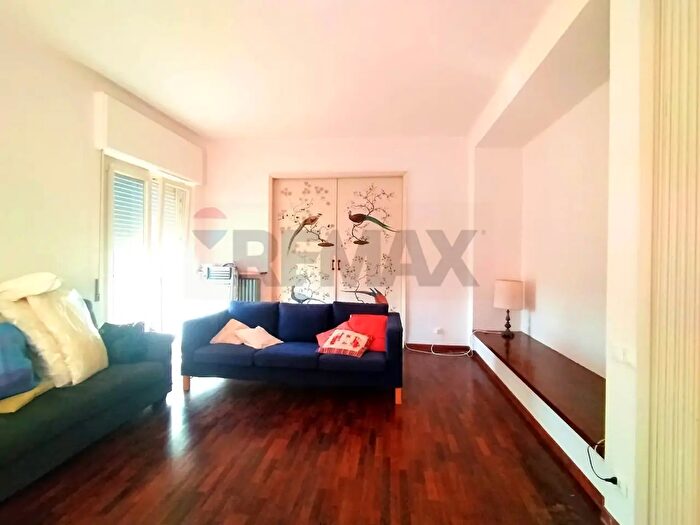 Appartamento con 6 locali in affitto in Ancona