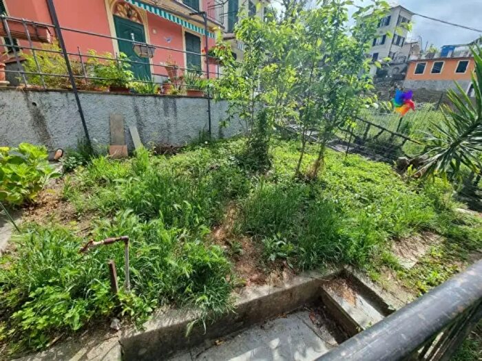 Appartamento quadrilocale in vendita in Uscio