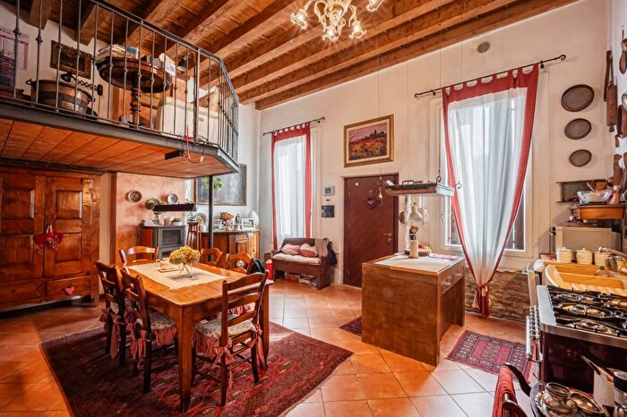 Casa quadrilocale in vendita in Via Buche di Maggio, Cologna Veneta