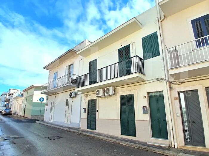 Appartamento con 6 locali in vendita in Via Dandolo, Ragusa